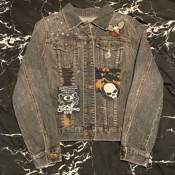 Genuine Y2K 🎃 Spooky Studded Denim Battle Jacket - Picture 4 of 7